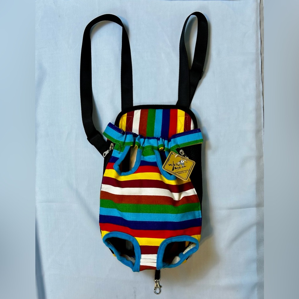 NWT Multicolor Pet Carrier Backpack for Small Cats and dogs / Size medium